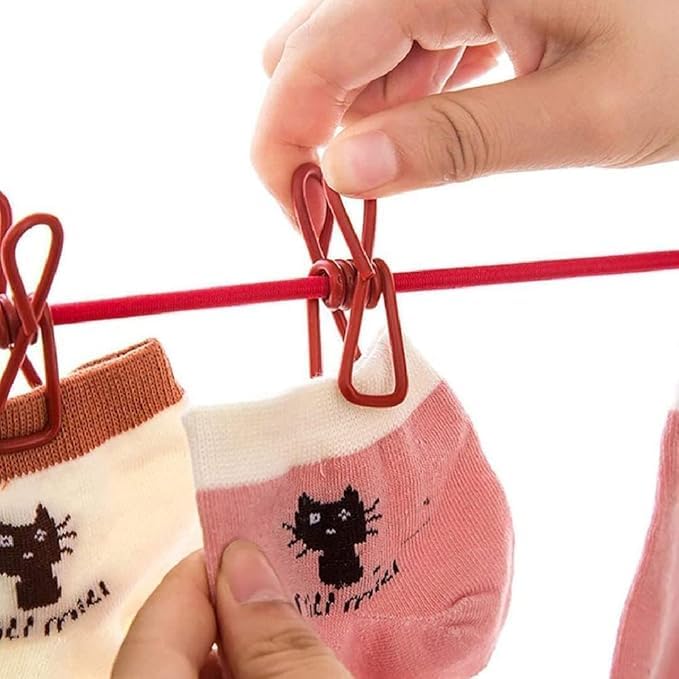 Cloth drying rope with 12 clips